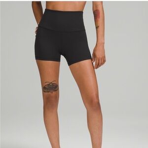 Lululemon align high rise short 4”